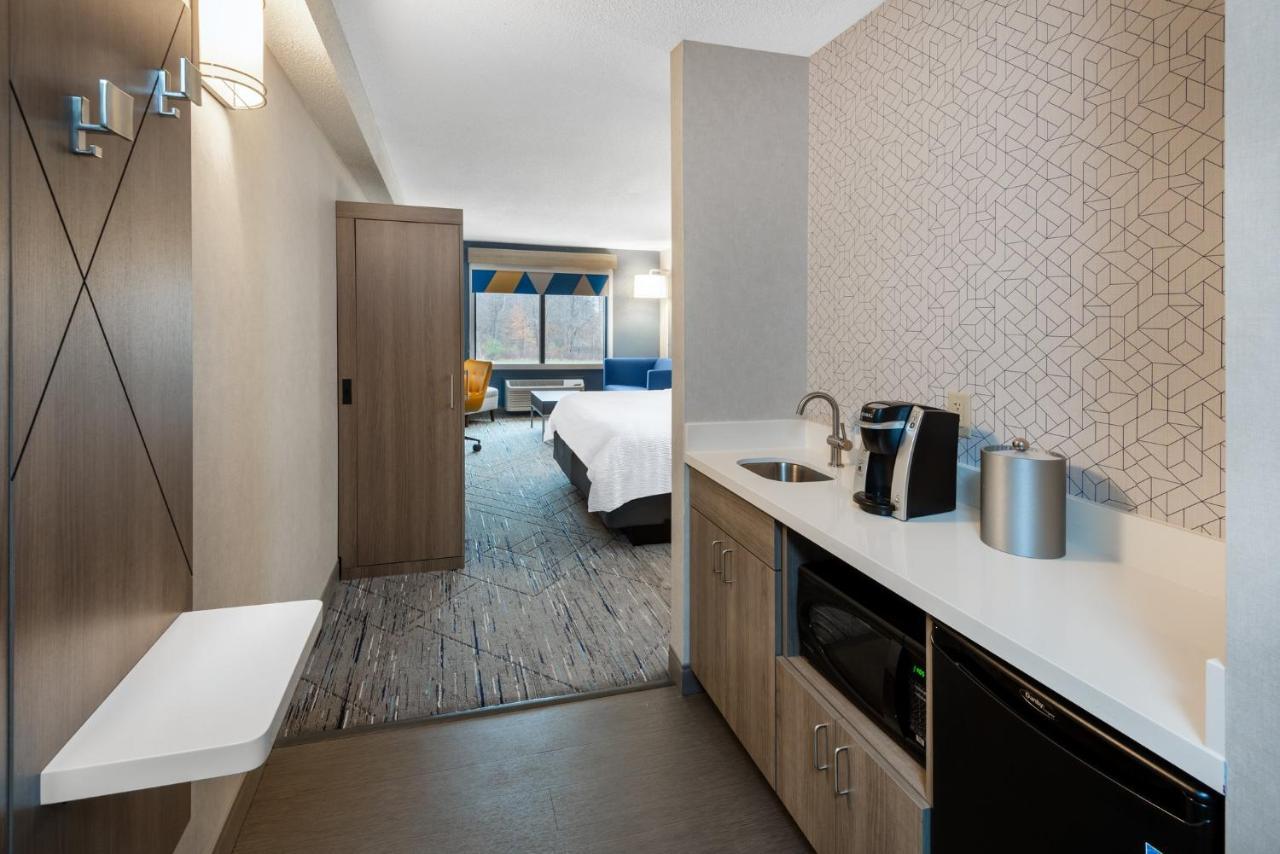 Holiday Inn Express & Suites Wadsworth By Ihg Kültér fotó