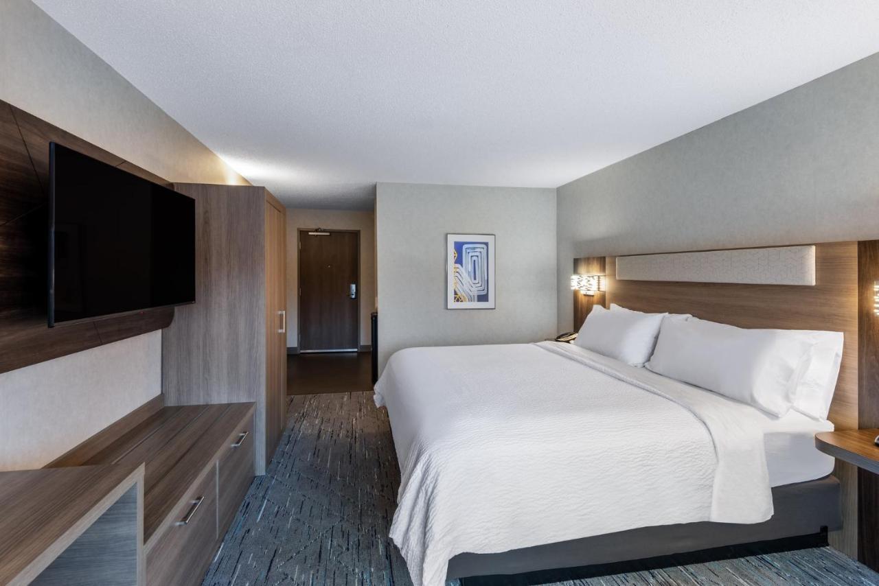 Holiday Inn Express & Suites Wadsworth By Ihg Kültér fotó