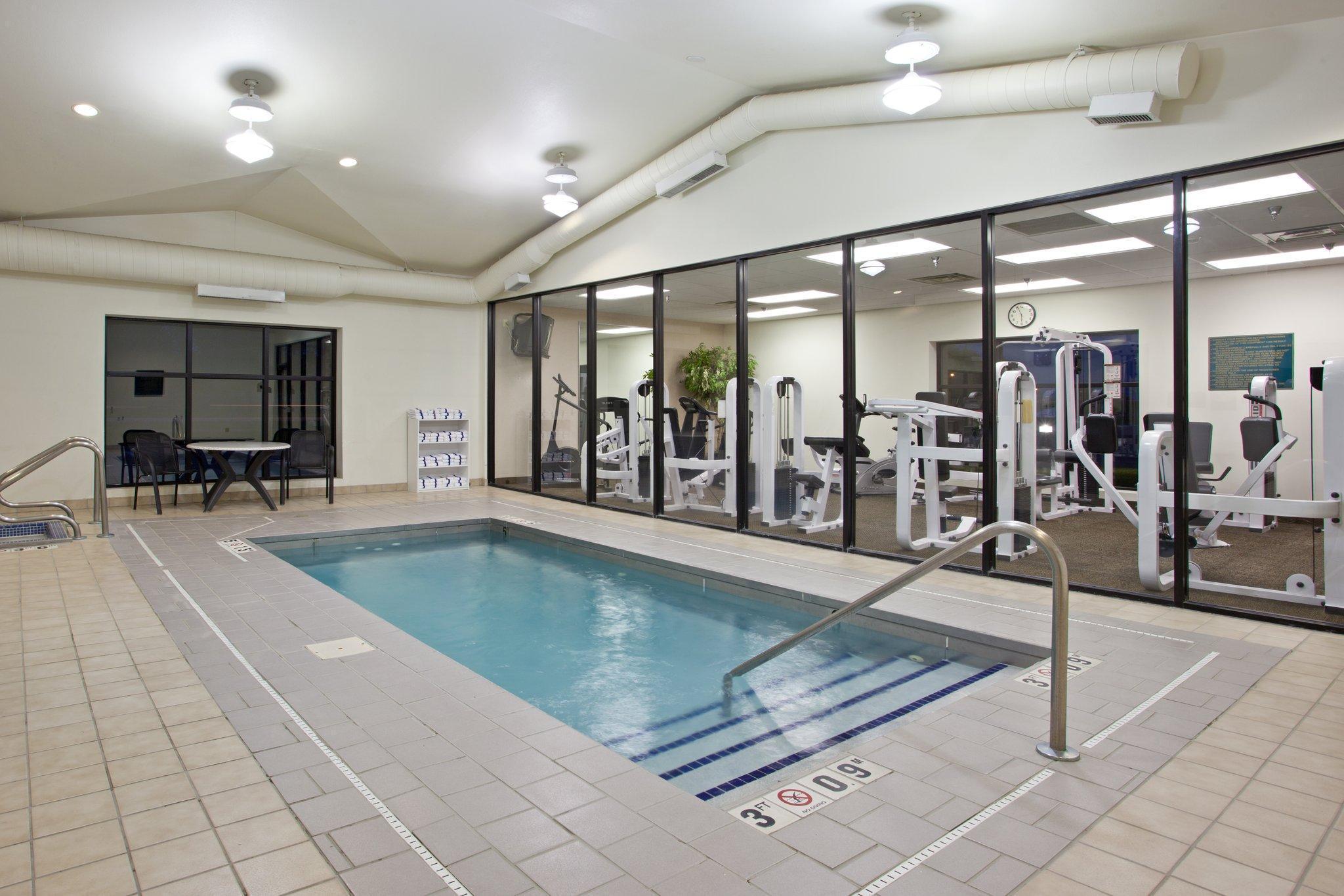 Holiday Inn Express & Suites Wadsworth By Ihg Kültér fotó