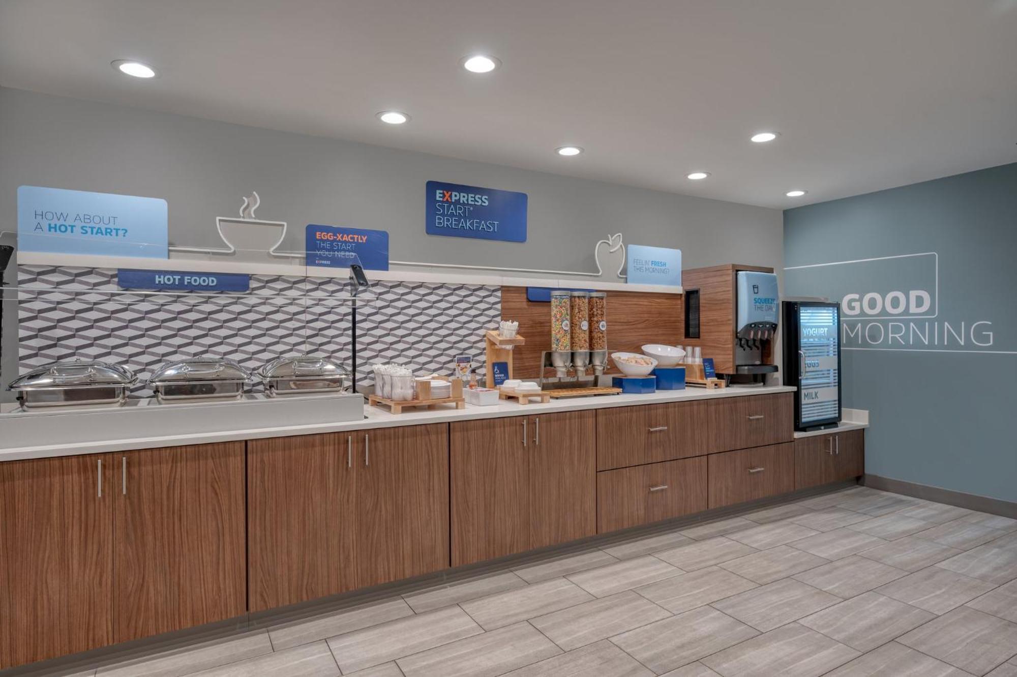 Holiday Inn Express & Suites Wadsworth By Ihg Kültér fotó