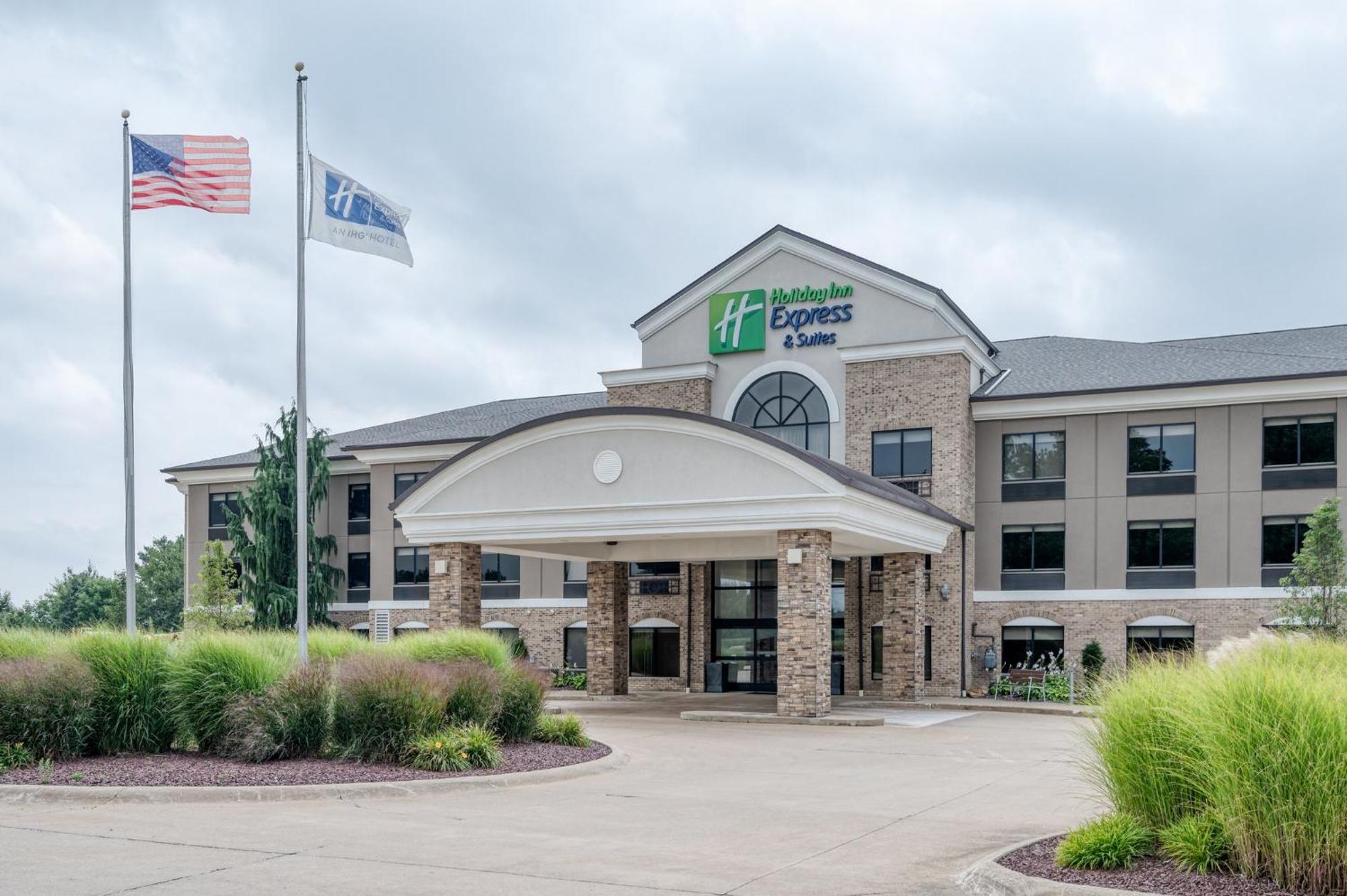 Holiday Inn Express & Suites Wadsworth By Ihg Kültér fotó