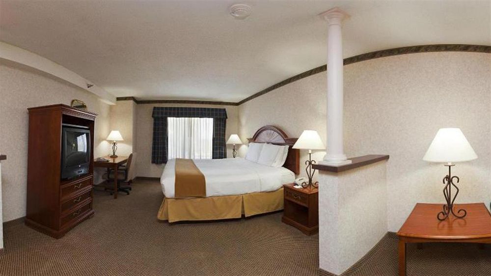 Holiday Inn Express & Suites Wadsworth By Ihg Kültér fotó