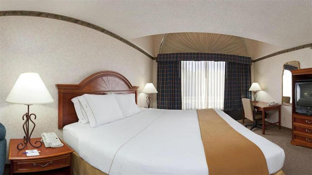 Holiday Inn Express & Suites Wadsworth By Ihg Kültér fotó